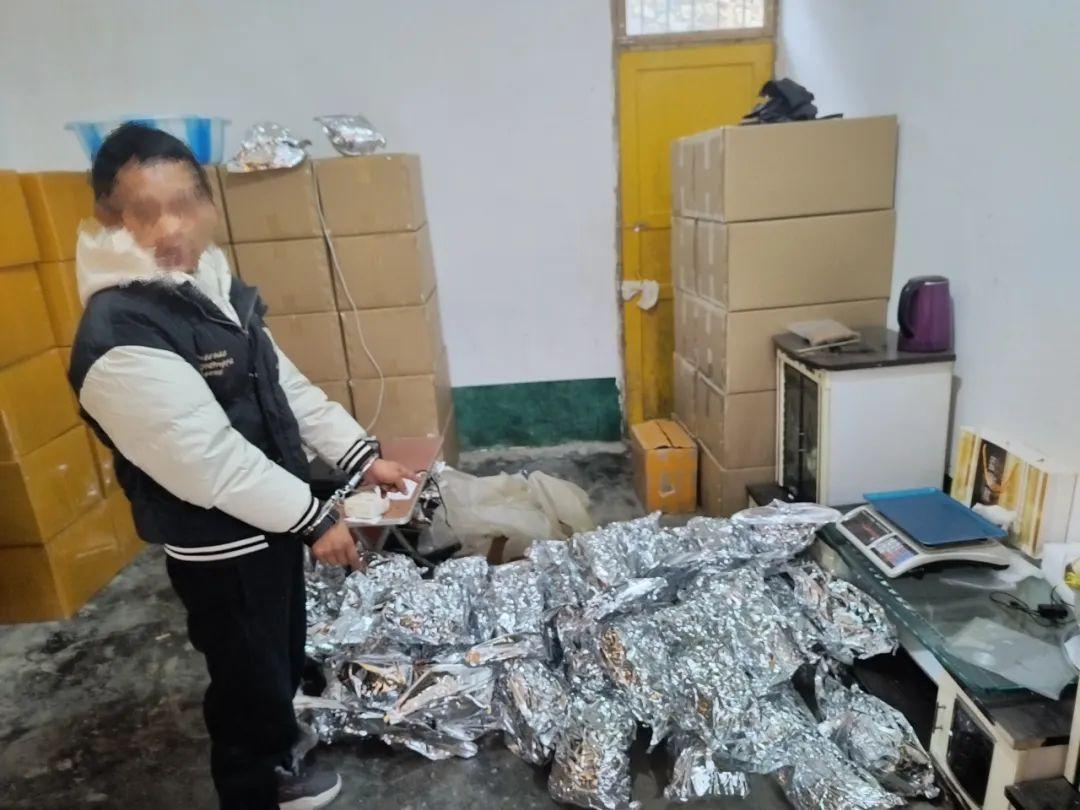 查獲現(xiàn)場.jpg 查獲現(xiàn)場.jpg