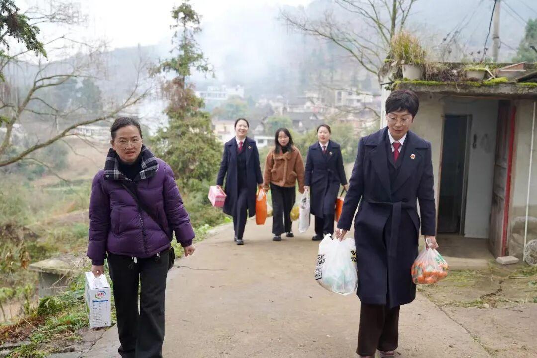 圖1 回訪現(xiàn)場.jpg 圖1 回訪現(xiàn)場.jpg