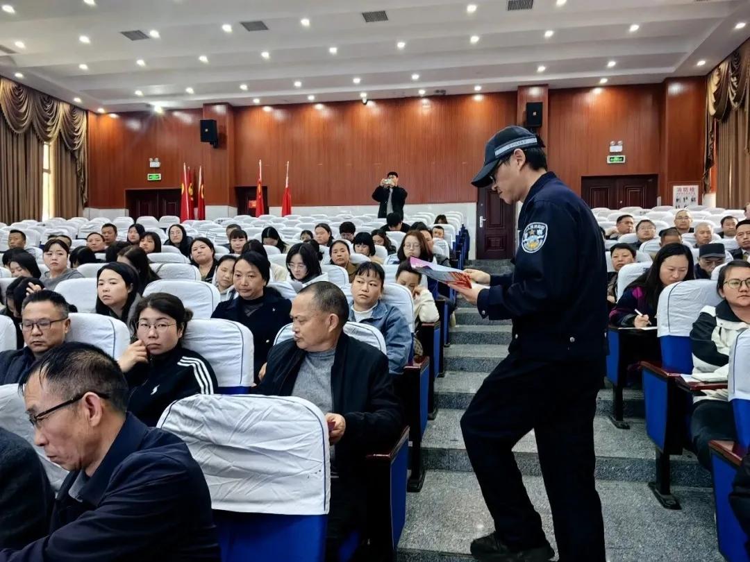 圖1培訓現(xiàn)場.jpg 圖1培訓現(xiàn)場.jpg