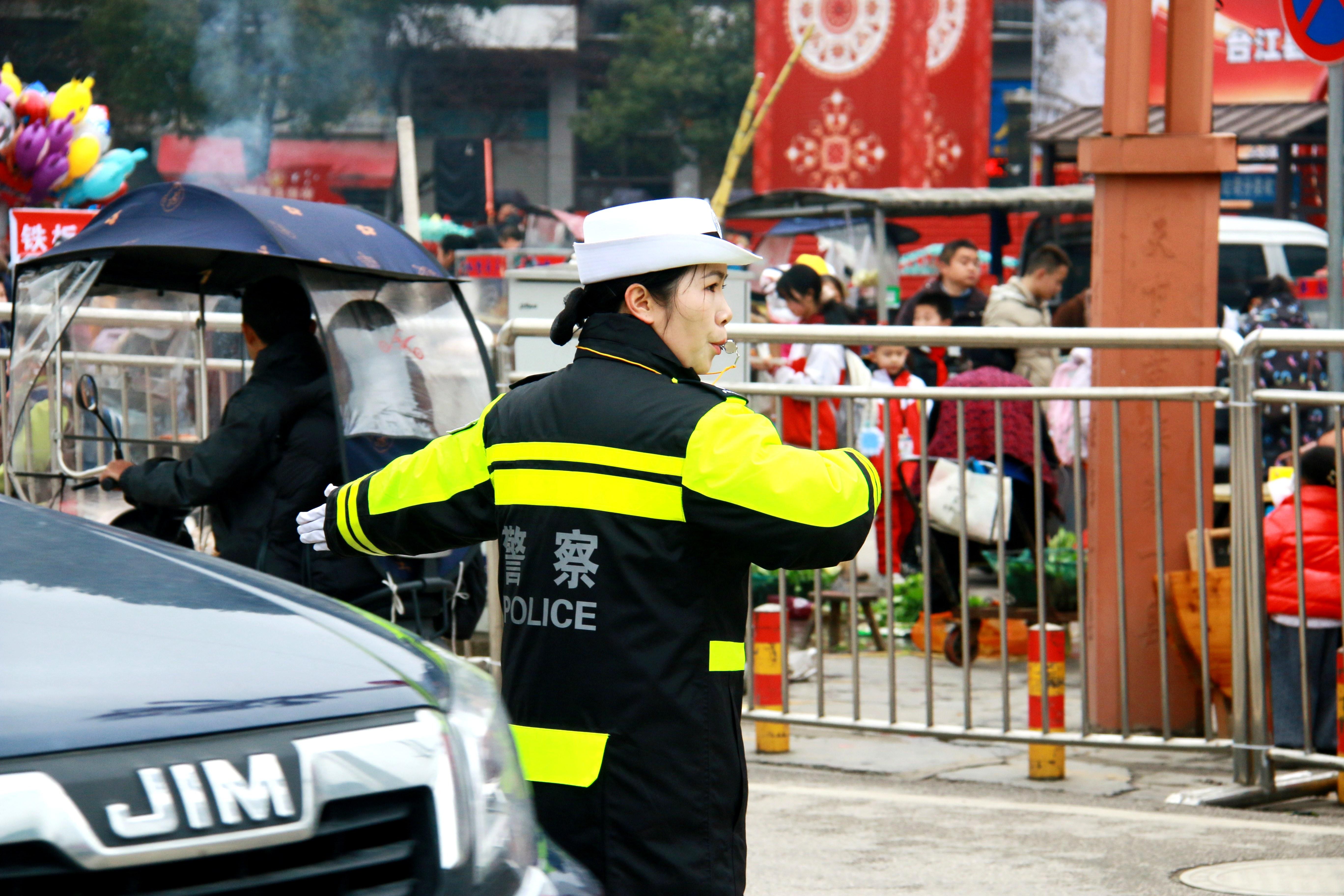 圖2指揮活動(dòng)現(xiàn)場(chǎng)交通.jpg 圖2指揮活動(dòng)現(xiàn)場(chǎng)交通.jpg