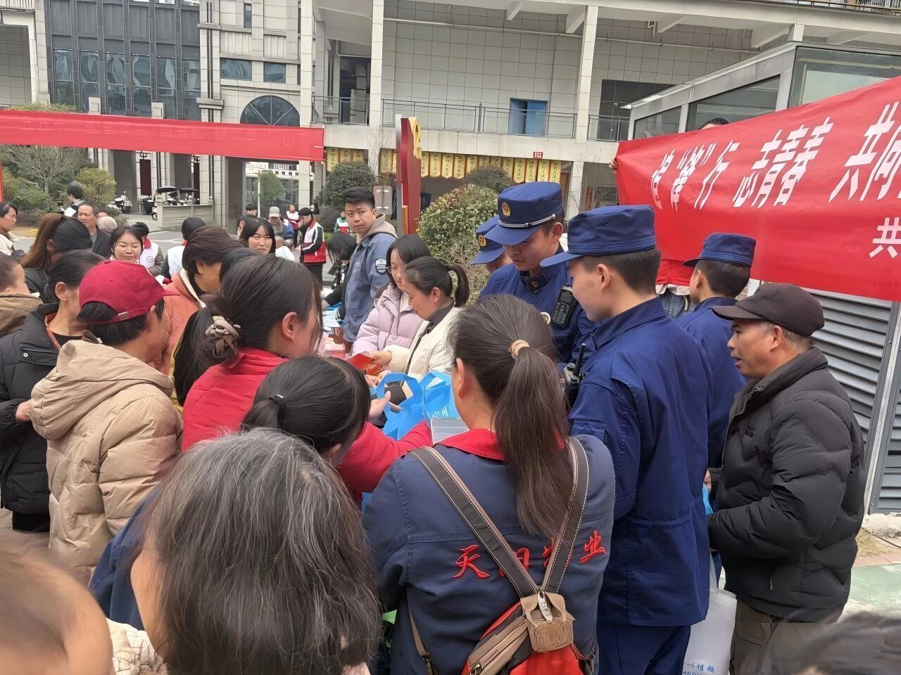 圖2活動現(xiàn)場.jpg 圖2活動現(xiàn)場.jpg