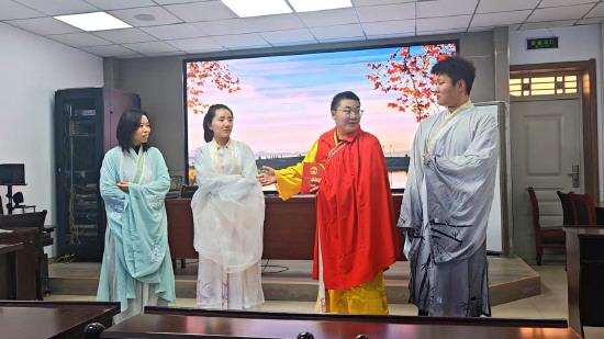 fa0cbfbe859f21ba7a32bc2e9a391d06_05_05_2945.jpg fa0cbfbe859f21ba7a32bc2e9a391d06_05_05_2945.jpg