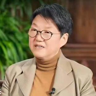 周超男:期待服務(wù)智能體讓人們享受新的快樂(lè)和幸福